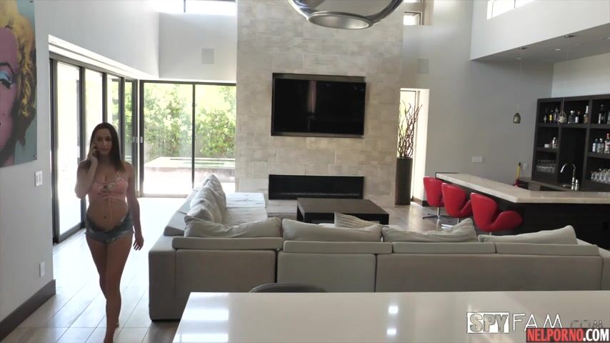 زيارة جار مليئة بالعاطفة