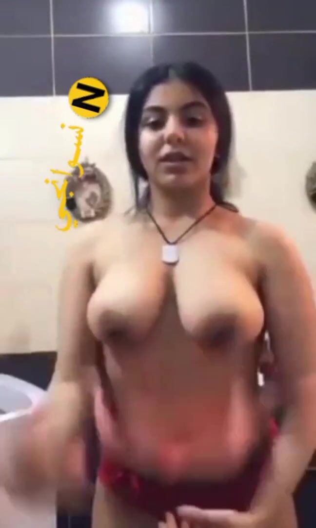 اندر ايدج ببزاز فاجرة تصور لحبيبها في الحمام سكس نودز مصري