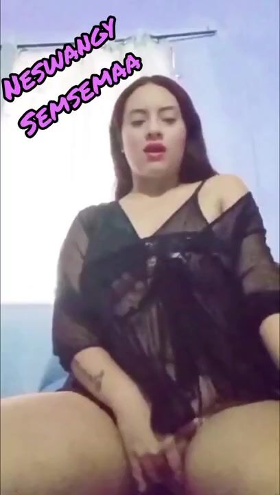 بنت كتكوتة كسها بيوجعها عايزة تتناك سكس نودز مصري