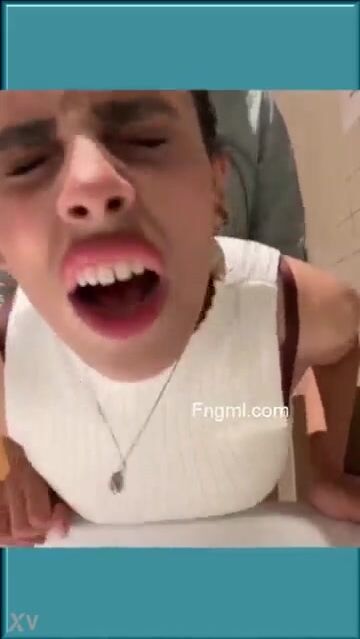 تتناك من زميلها في الشغل وتقوله ما توقفش هجيبهم سكس مصري xnxx