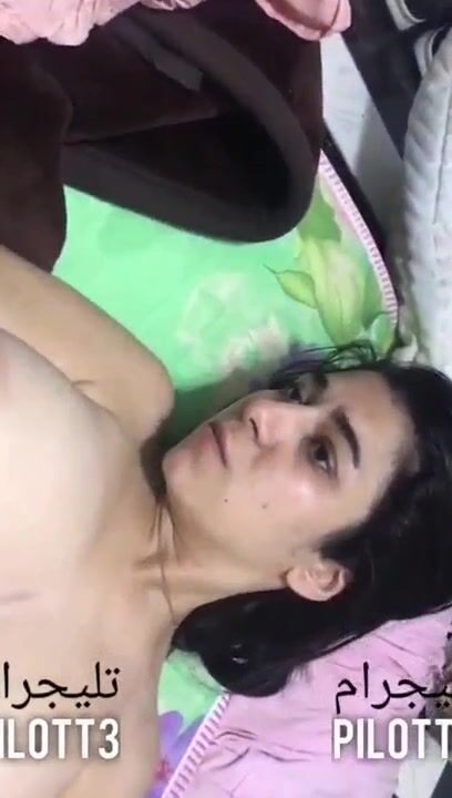 زعلانة منه عشان مش عارف ينيكها كويس سكس مصري xnxx