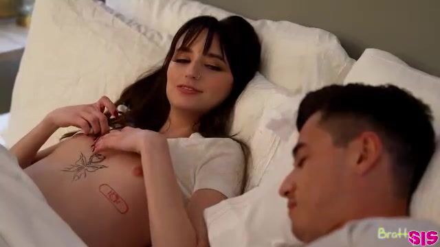 سكس مترجم أخي يحتلم وهو نايم سكس اخوات