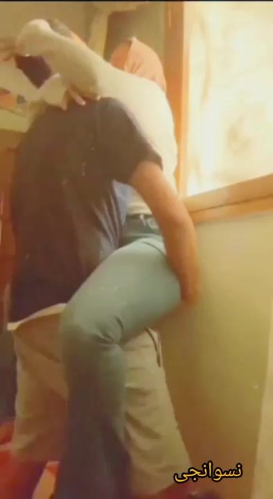 شاب يزنق حبيبته المحجبة يقلعها ويفشخها نيك سكس مصري