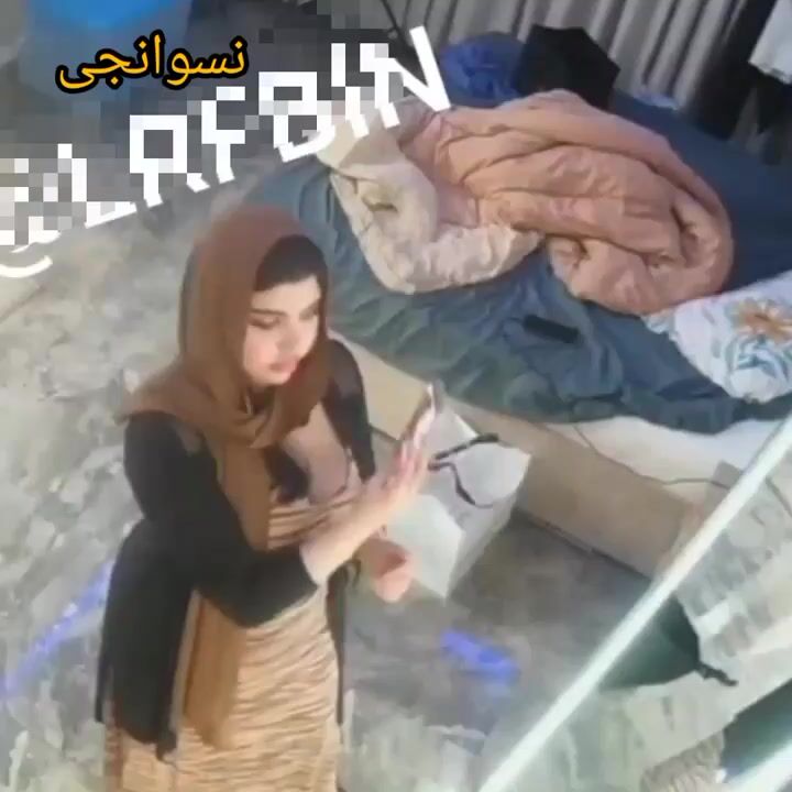 مزة نار مع السواق يرضع بزازها ويلحسلها كسها سكس مصري
