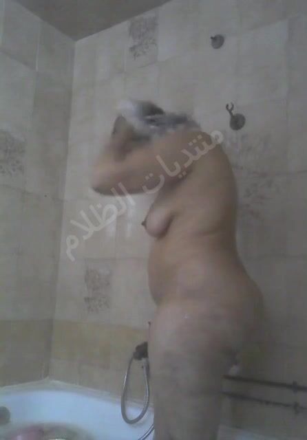 ميلف تصور لعشيقها وهي بتستحما سكس نودز مصري