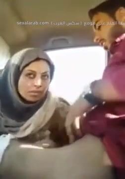 نيك في السيارة مع ميلف مربربة سكس عربي