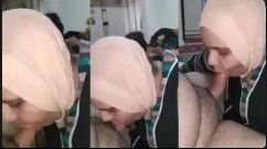 بتحبي زوبري؟اووي..بتحبي تمصيه؟اووي وباحب اتناك منه