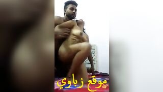 بورنو هندي مثير شاب فشخ كس صاحبته جعلها تبكي